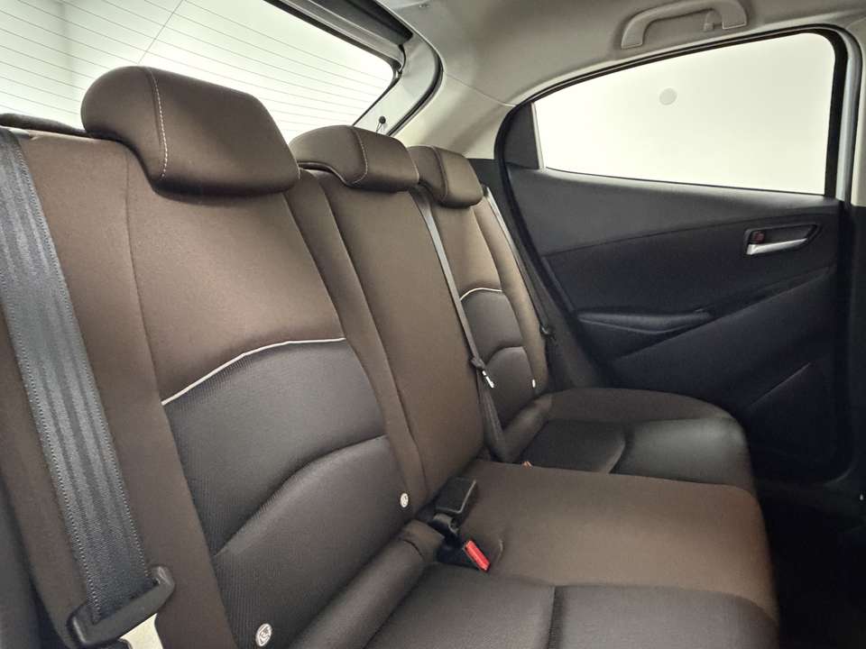 Mazda 2 - Imagem 15