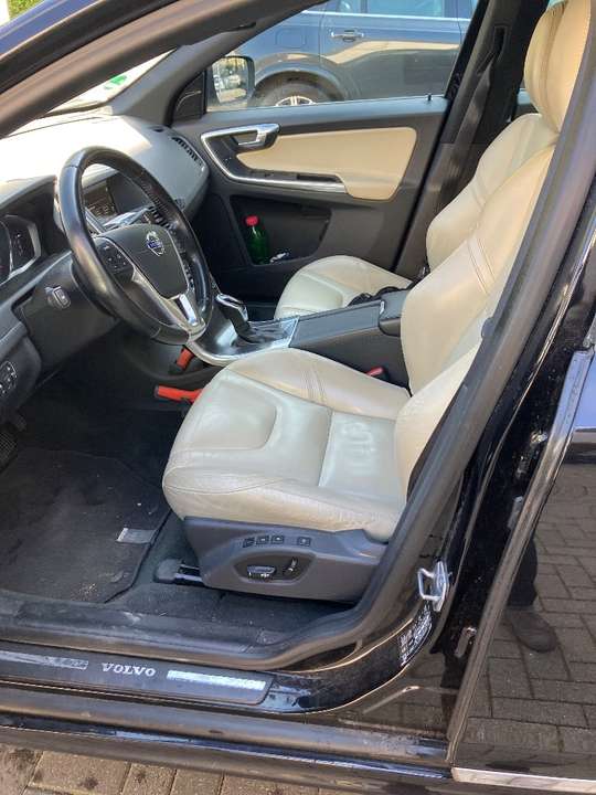 Volvo XC60 - Imagem 6
