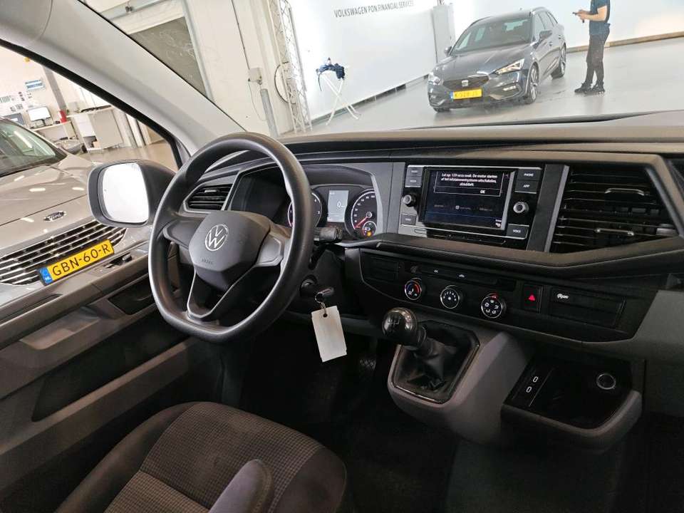 Volkswagen Transporter - Imagem 6
