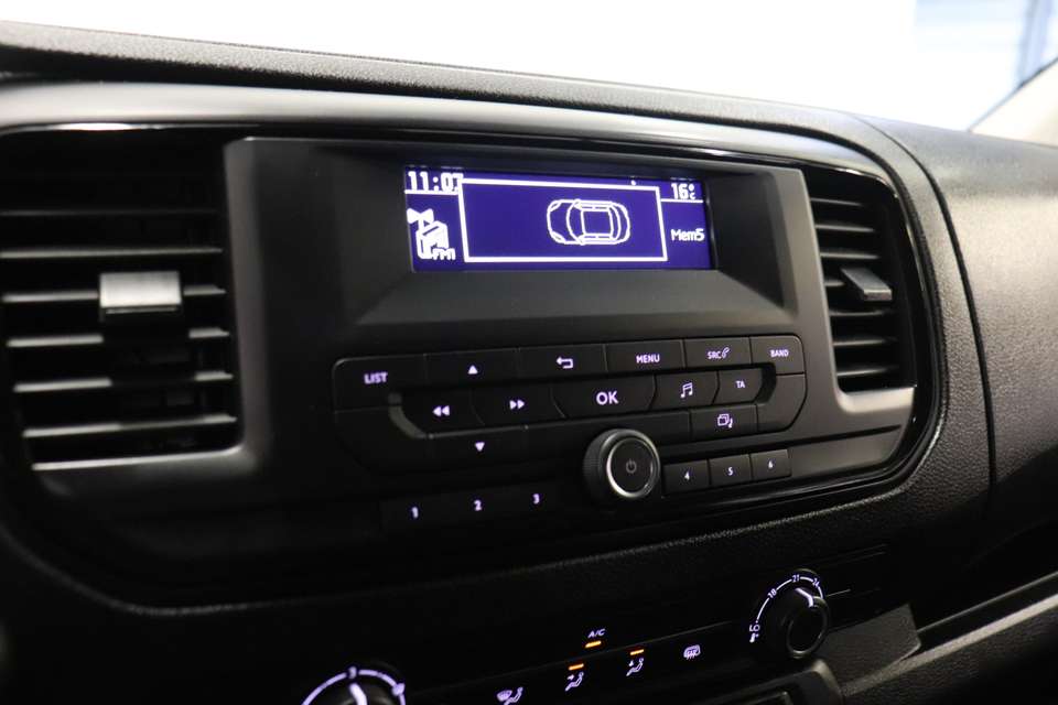 Opel Vivaro - Imagem 11