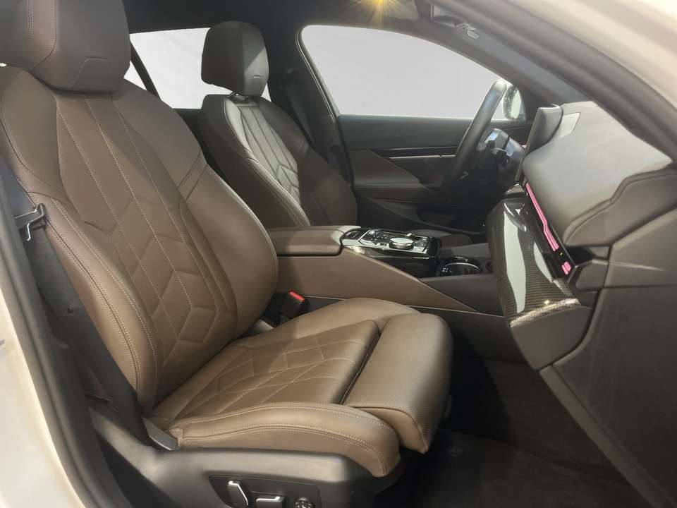 BMW 520 - Imagem 8