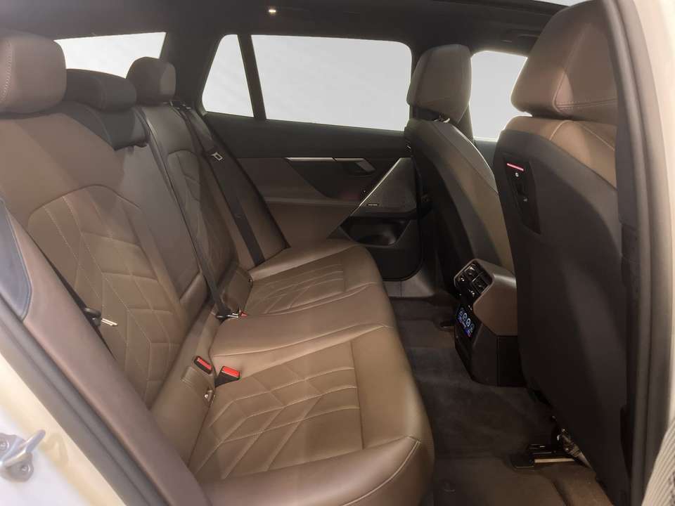 BMW 520 - Imagem 13
