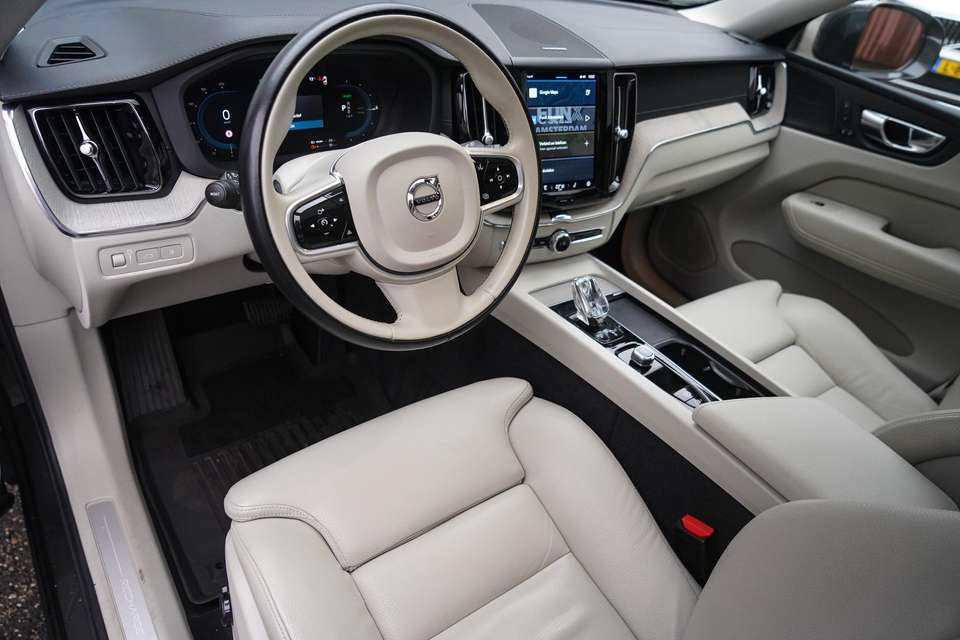 Volvo XC60 - Imagem 12