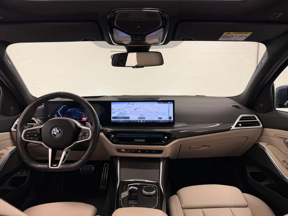 BMW 330 - Imagem 4