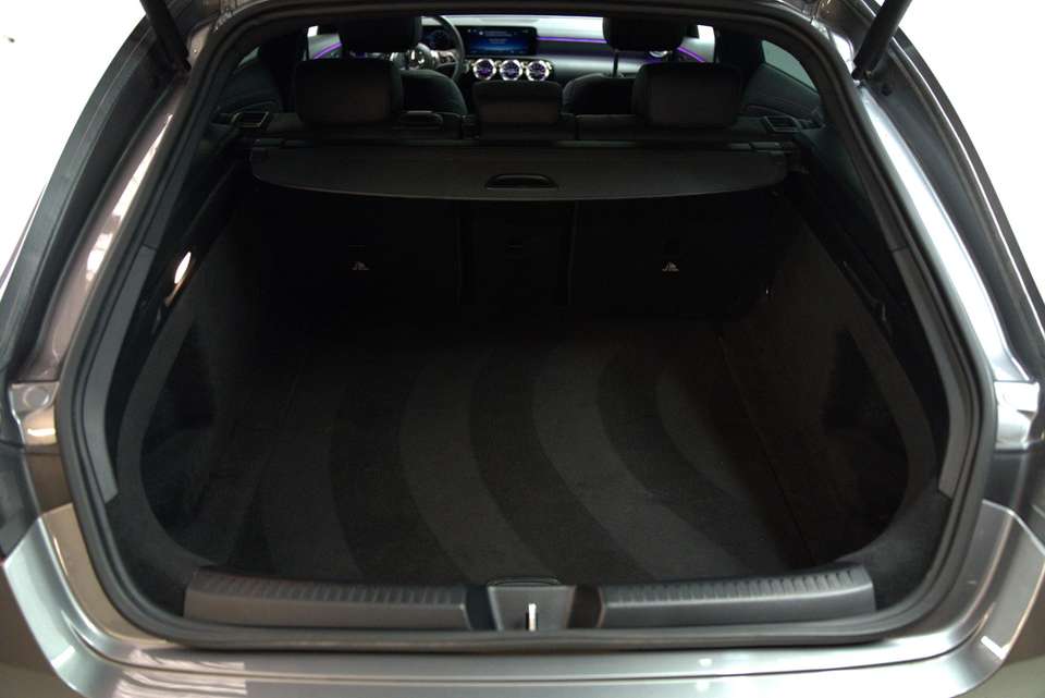 Mercedes-Benz CLA 180 - Imagem 11