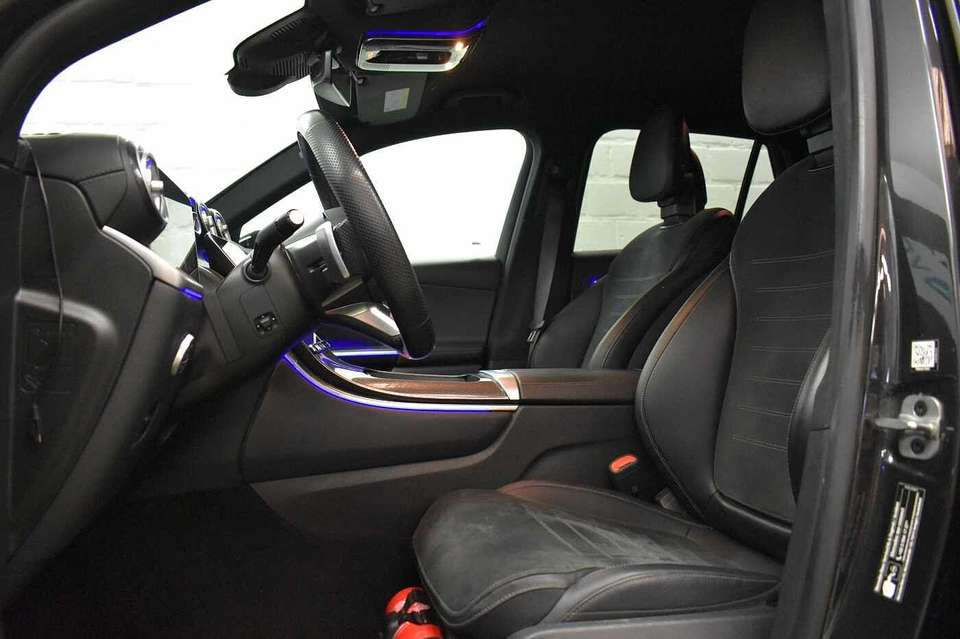 Mercedes-Benz GLC 300 - Imagem 7