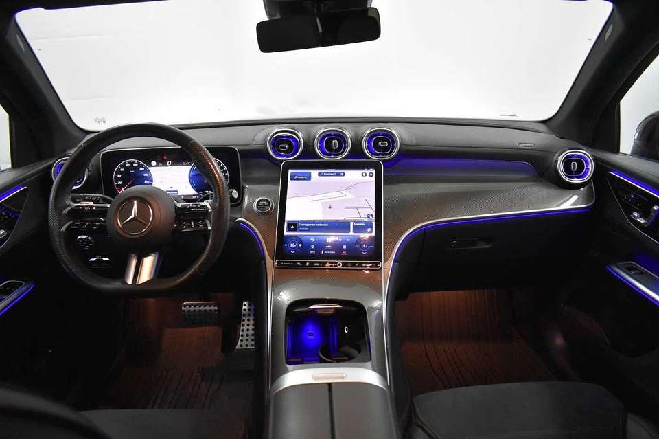Mercedes-Benz GLC 300 - Imagem 8