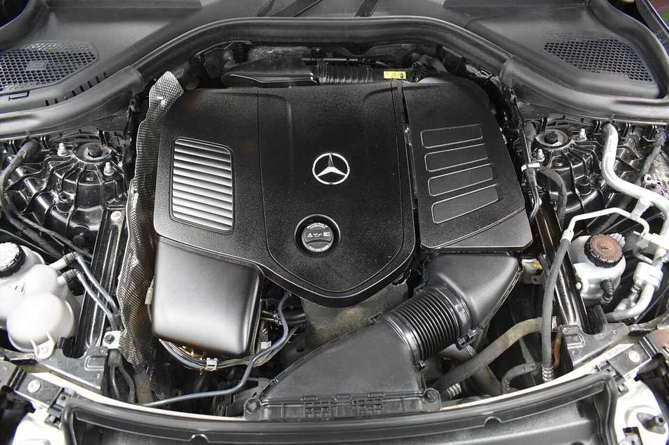 Mercedes-Benz GLC 300 - Imagem 9