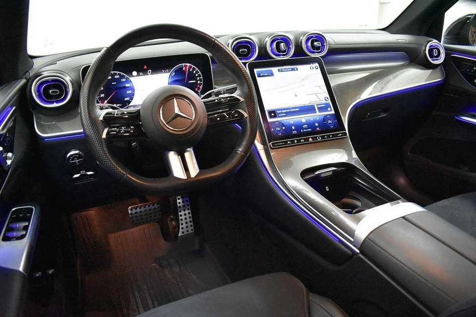 Mercedes-Benz GLC 300 - Imagem 14