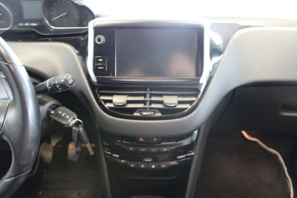 Peugeot 2008 - Imagem 10