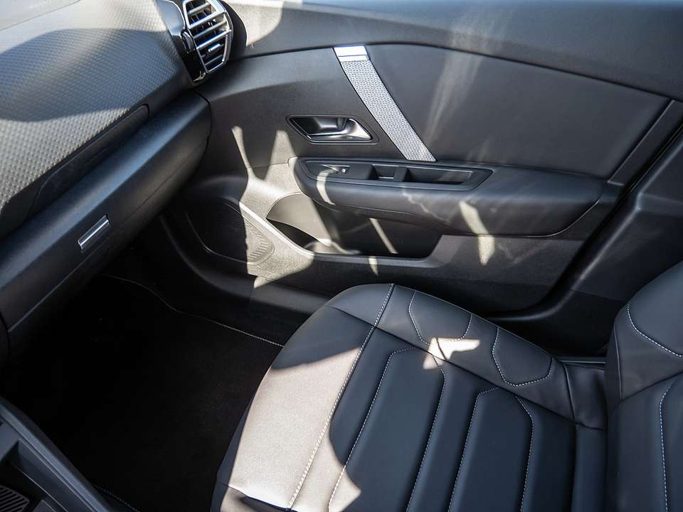 Citroen C4 X - Imagem 12