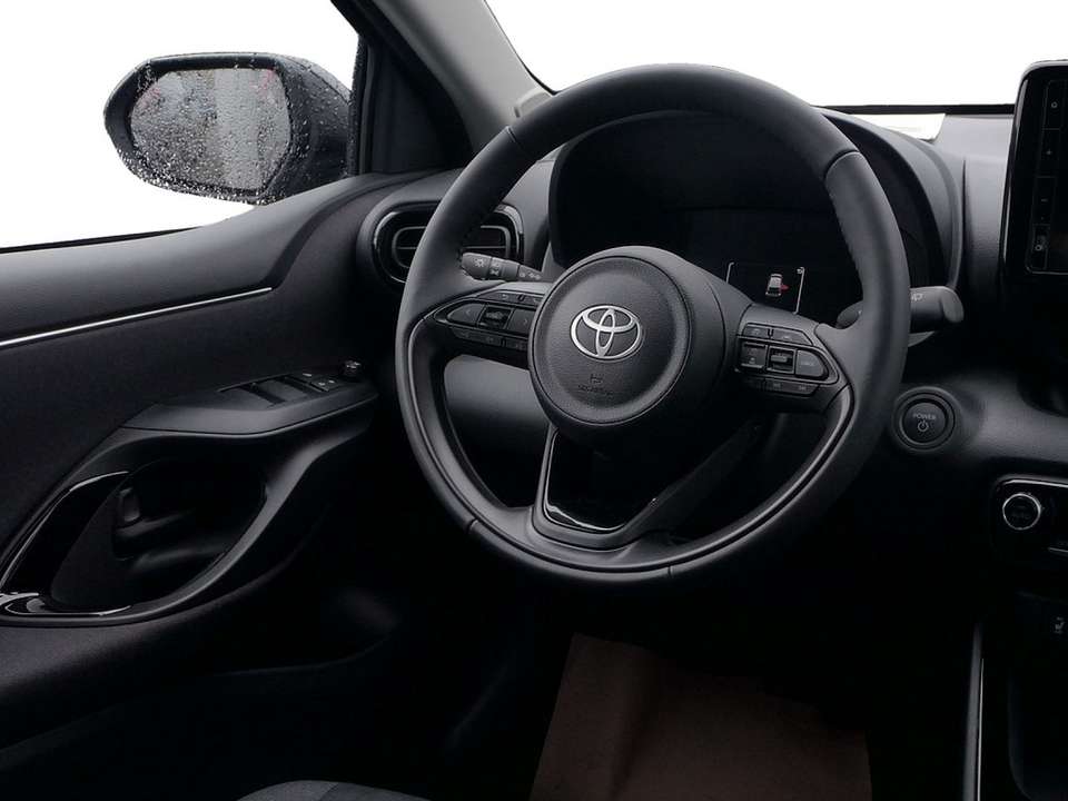 Toyota Yaris - Imagem 9