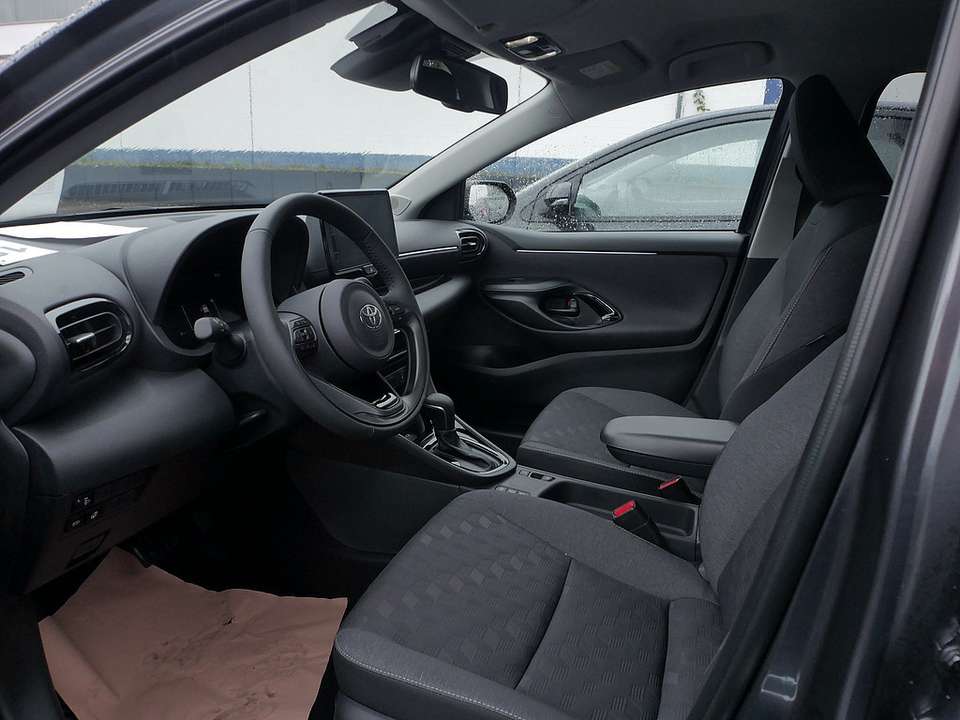Toyota Yaris - Imagem 11