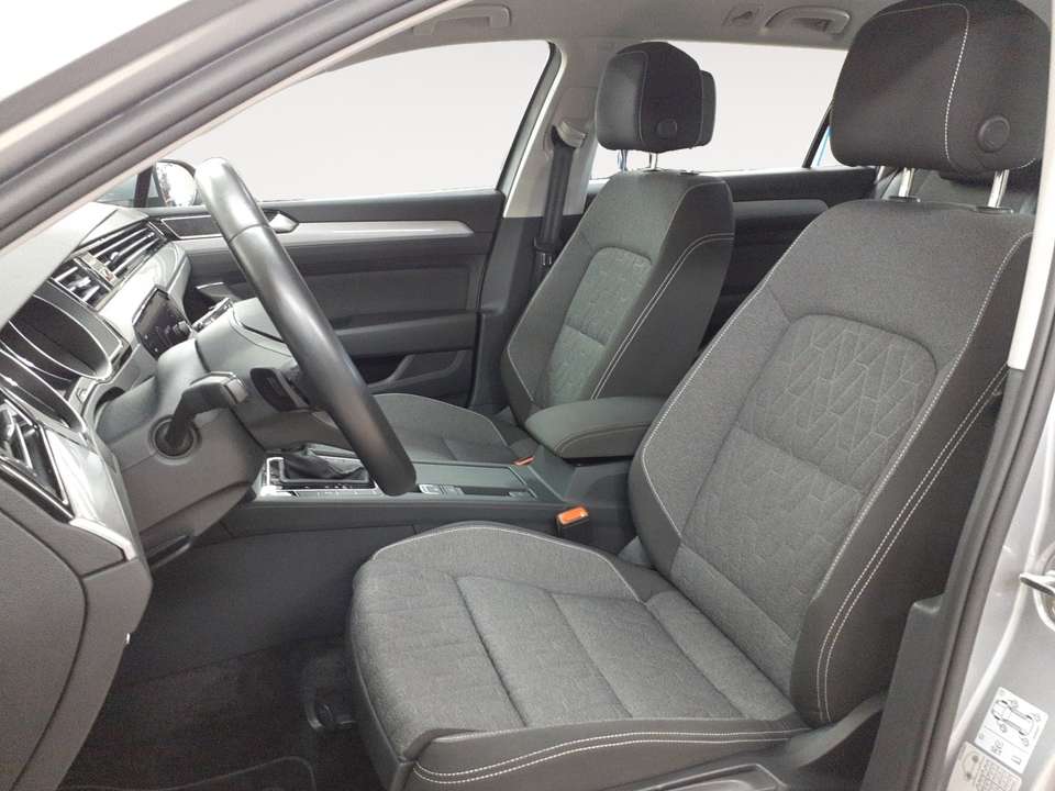 Volkswagen Passat Variant - Imagem 8