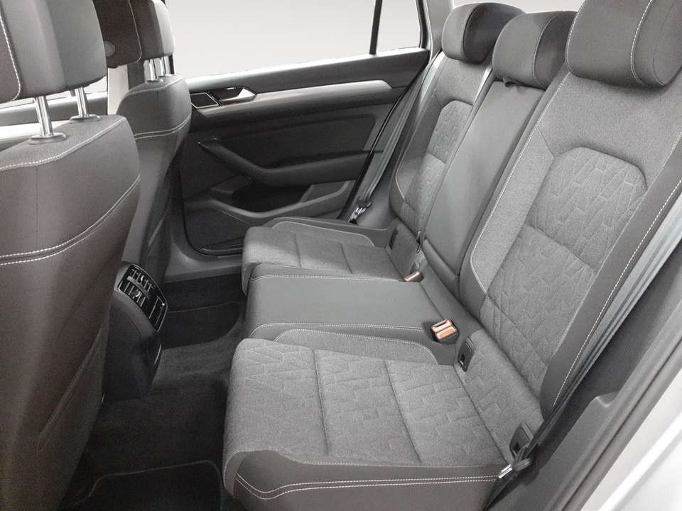 Volkswagen Passat Variant - Imagem 9