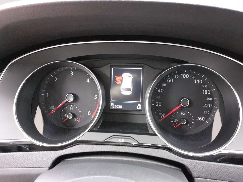 Volkswagen Passat Variant - Imagem 13