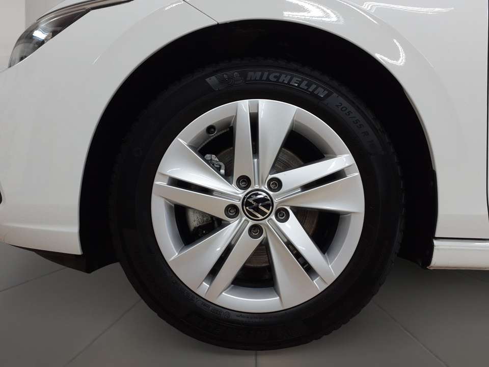 Volkswagen Golf - Imagem 7