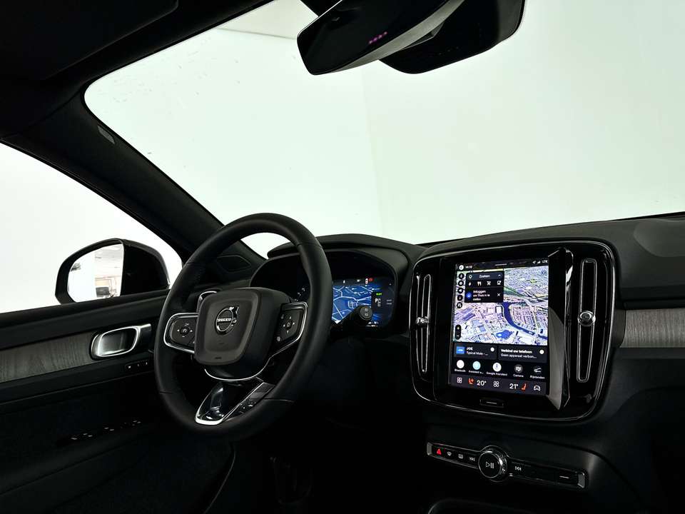 Volvo EX40 - Imagem 3