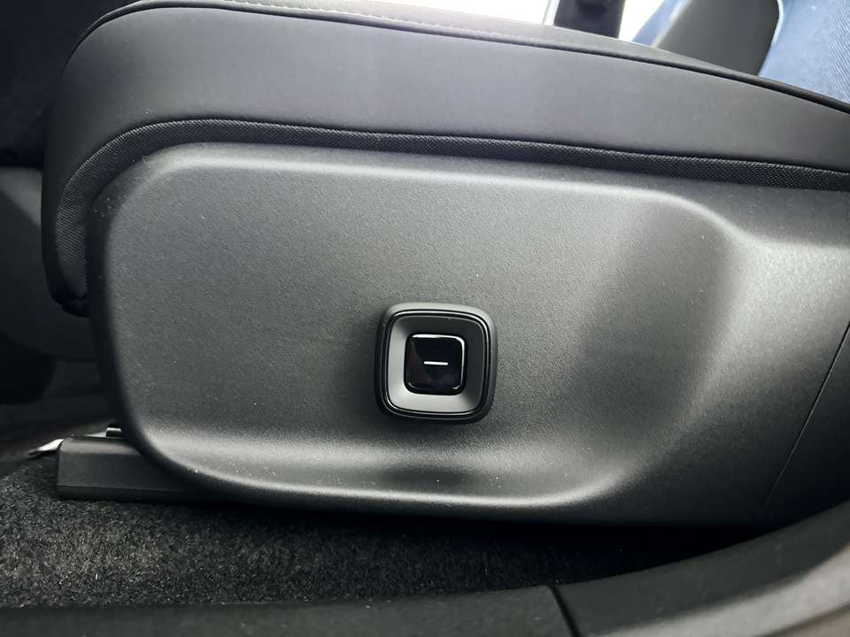 Volvo EX30 - Imagem 7