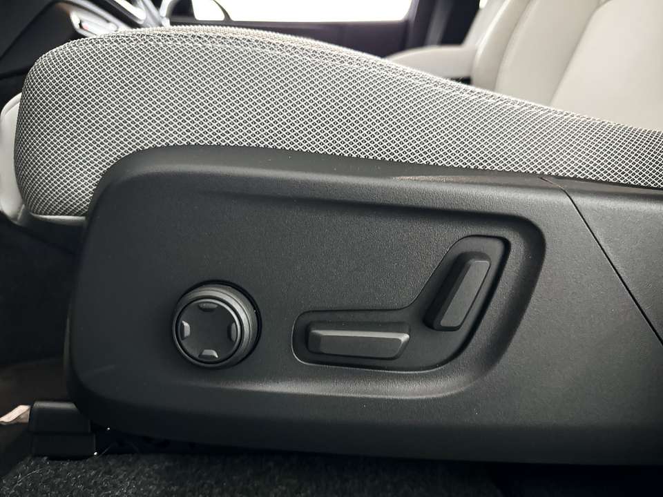 Volvo EX40 - Imagem 7