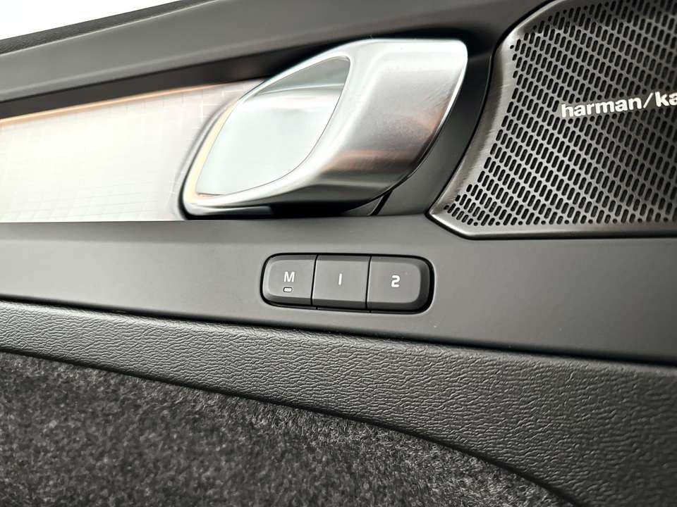 Volvo XC40 - Imagem 8