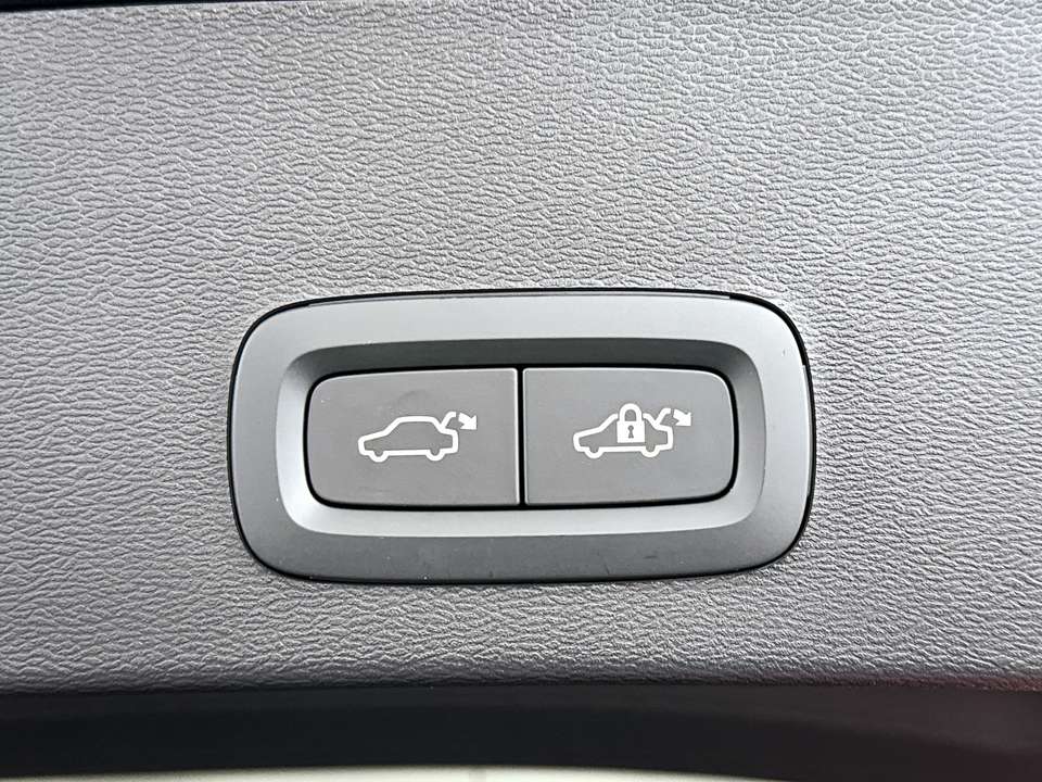 Volvo EX40 - Imagem 15