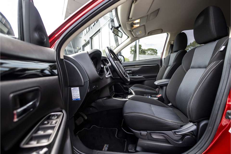Mitsubishi Outlander - Imagem 9