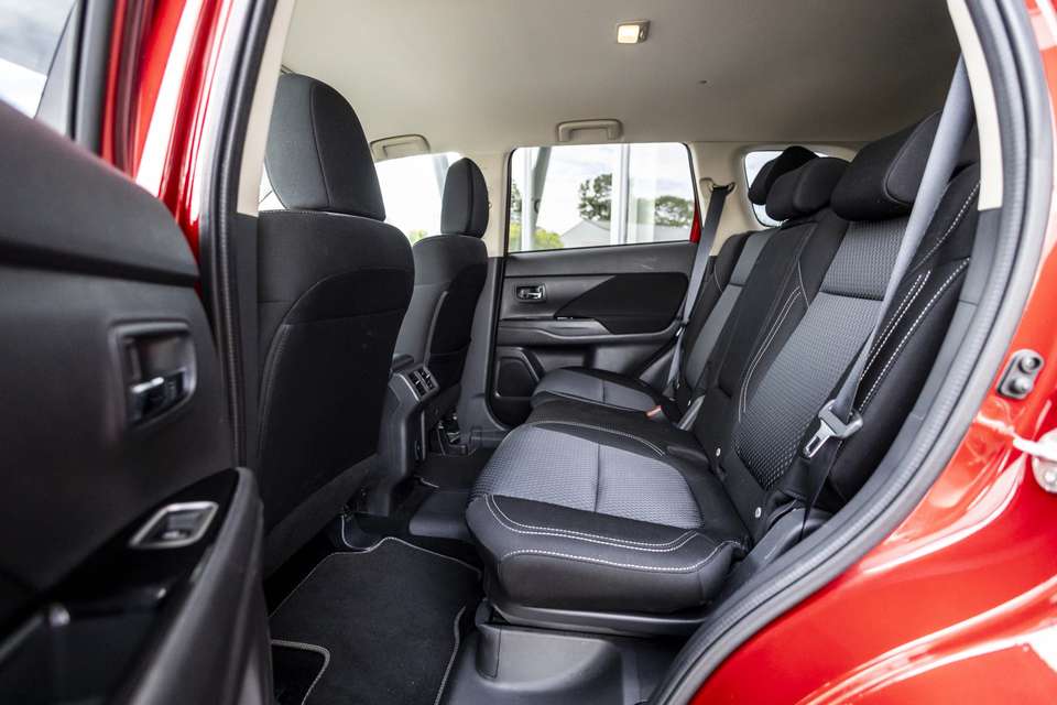 Mitsubishi Outlander - Imagem 10