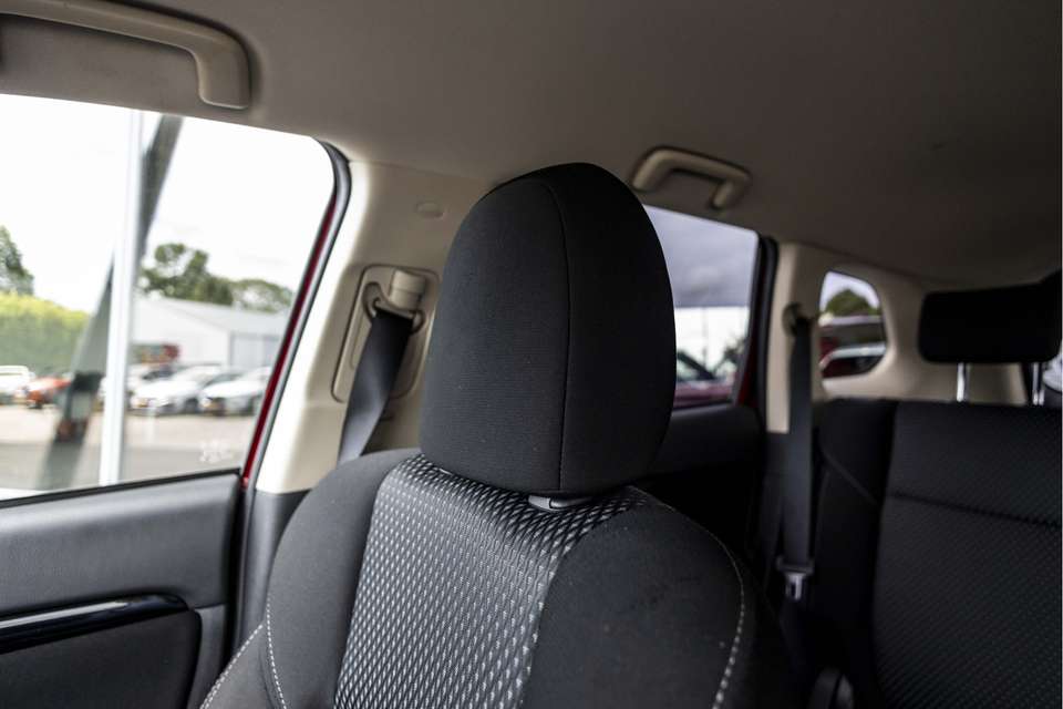 Mitsubishi Outlander - Imagem 12