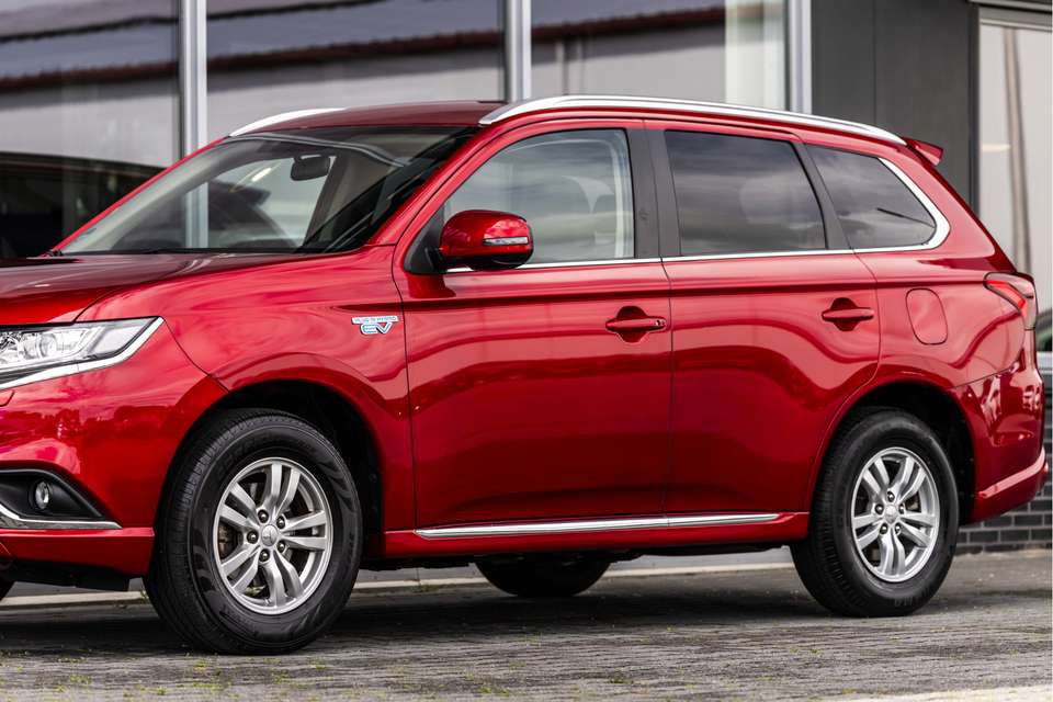 Mitsubishi Outlander - Imagem 14
