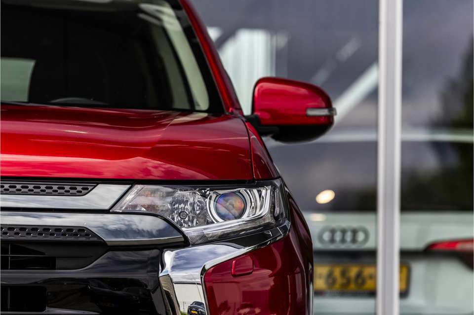 Mitsubishi Outlander - Imagem 18