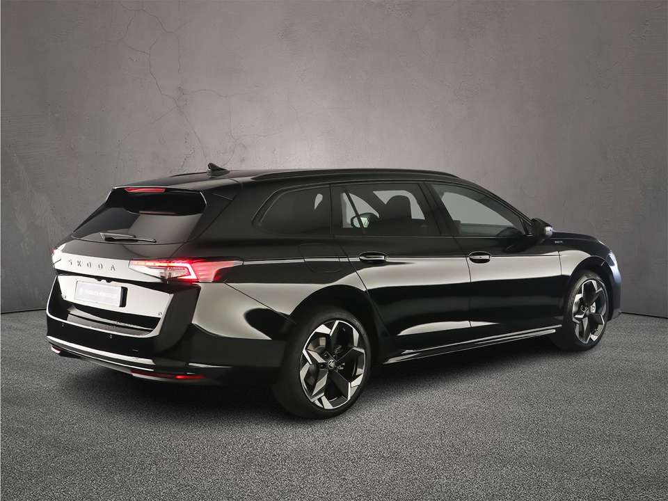 Skoda Superb - Imagem 5