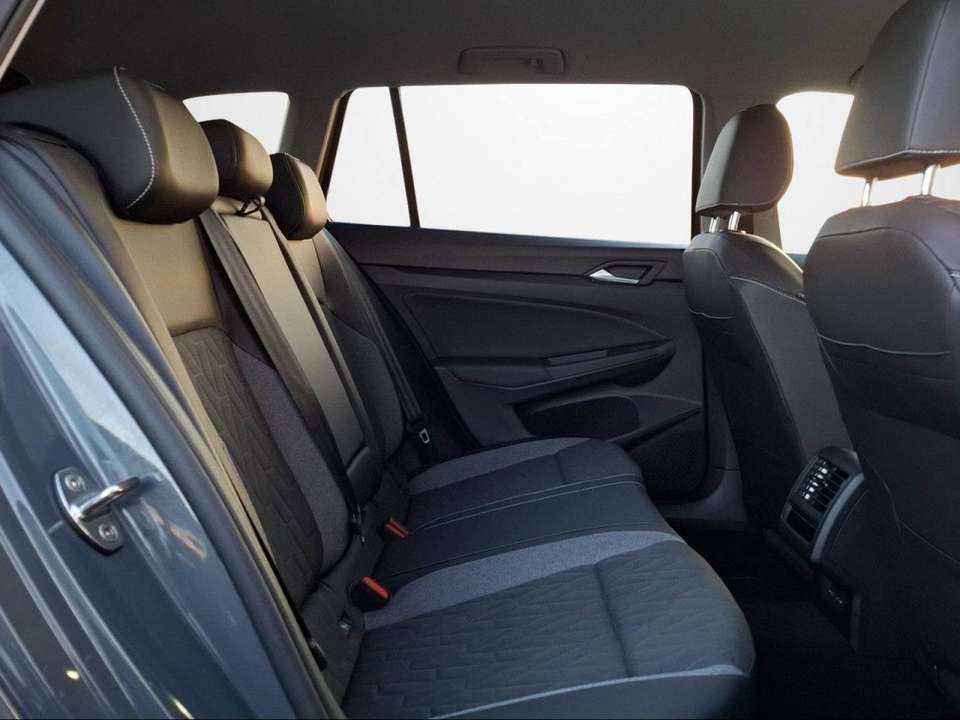 Volkswagen Golf Variant - Imagem 12