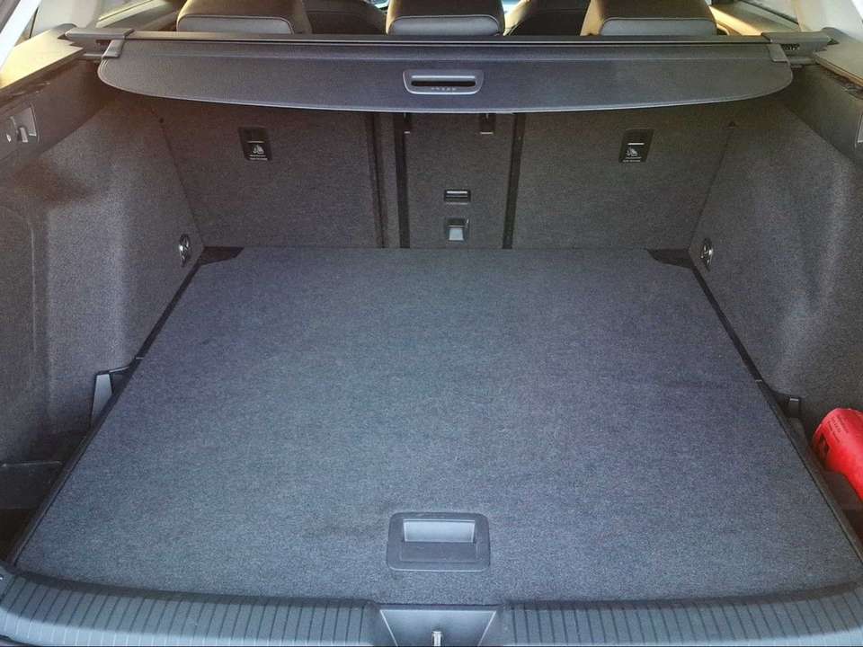 Volkswagen Golf Variant - Imagem 14