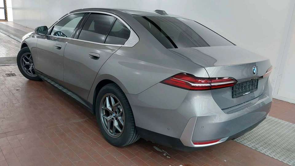 BMW 520 - Imagem 2