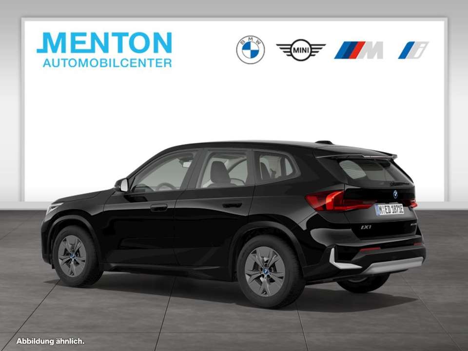BMW iX1 - Imagem 8