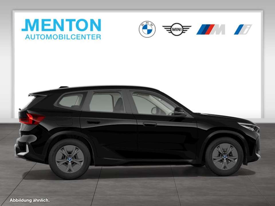 BMW iX1 - Imagem 10