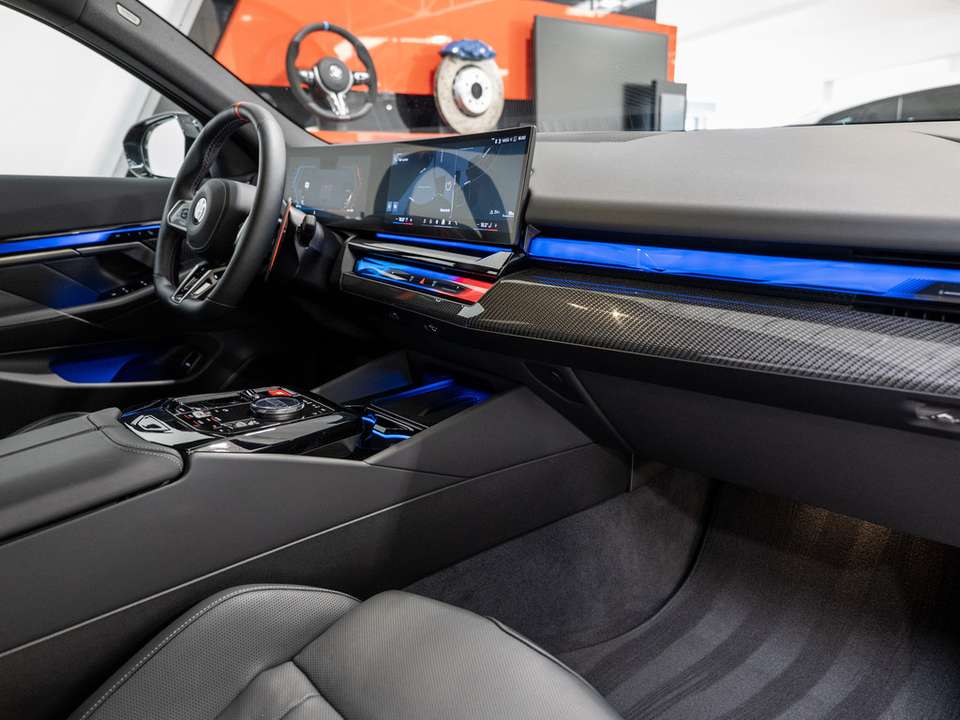 BMW M5 - Imagem 8