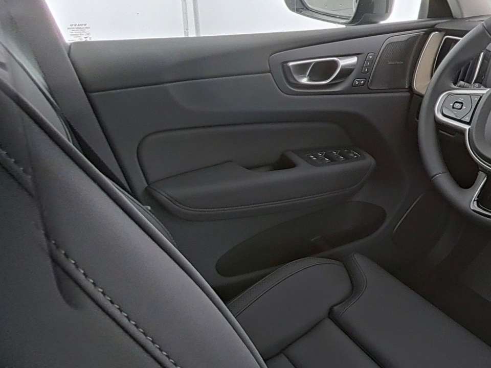 Volvo XC60 - Imagem 11
