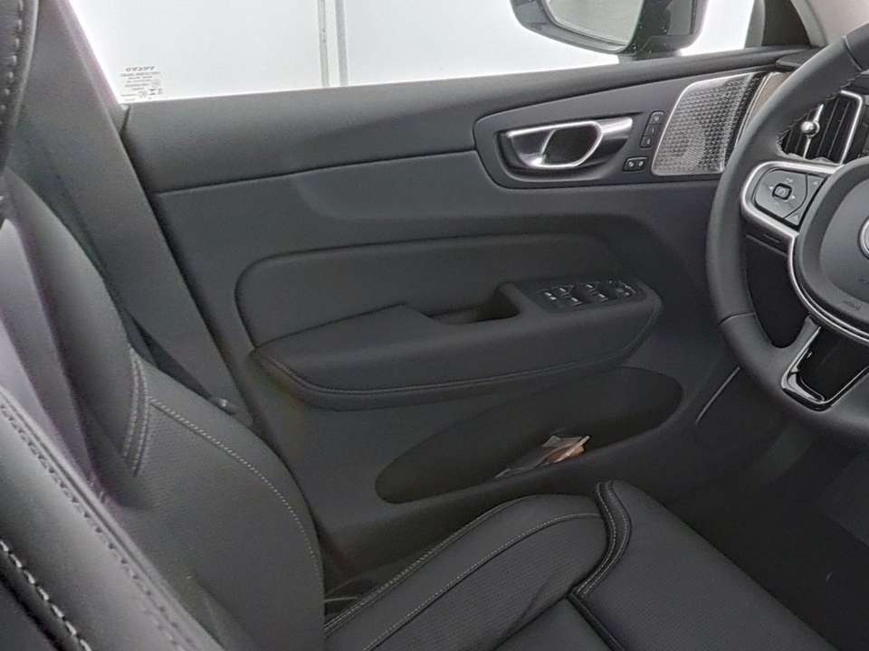Volvo XC60 - Imagem 11