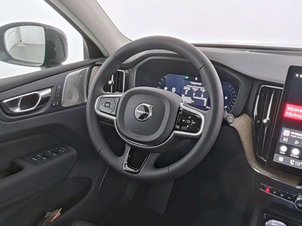 Volvo XC60 - Imagem 13
