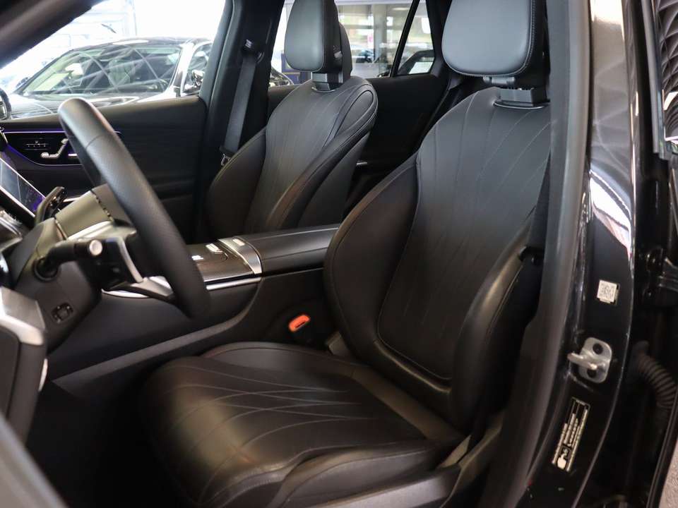 Mercedes-Benz GLC 300 - Imagem 12