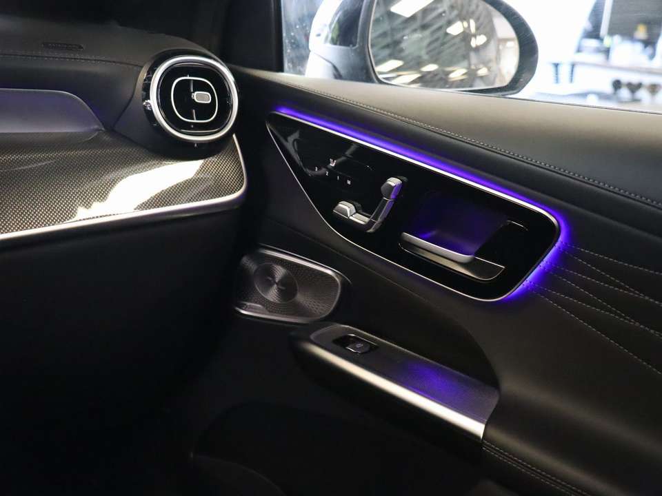 Mercedes-Benz GLC 300 - Imagem 15