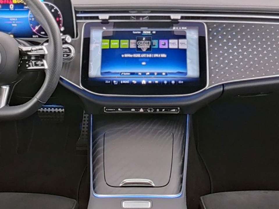 Mercedes-Benz E 220 - Imagem 5
