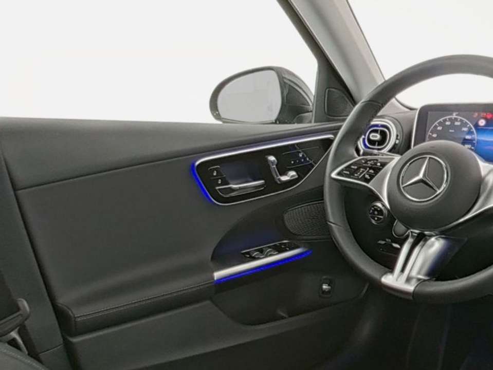 Mercedes-Benz C 180 - Imagem 9
