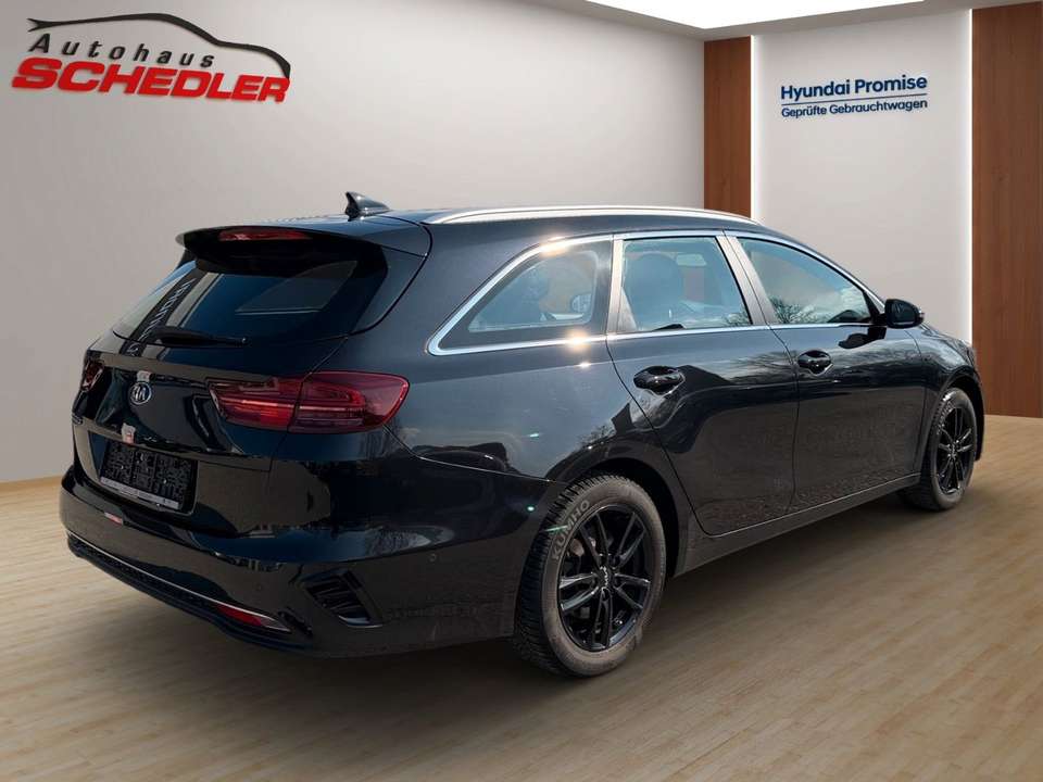 Kia Ceed SW / cee'd SW - Imagem 3