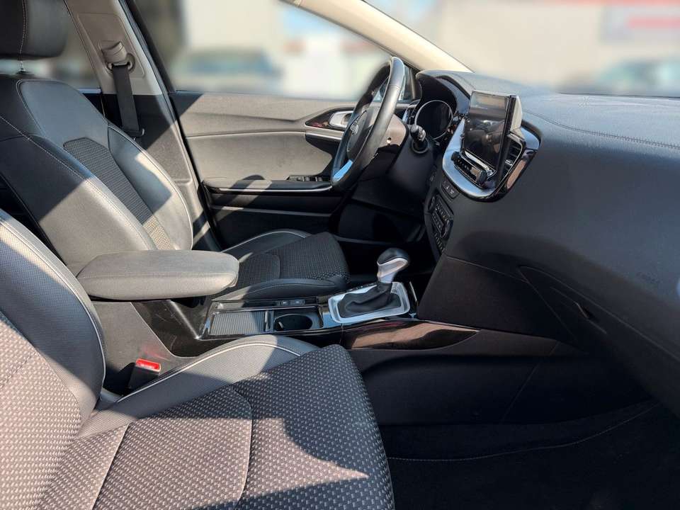 Kia Ceed SW / cee'd SW - Imagem 14