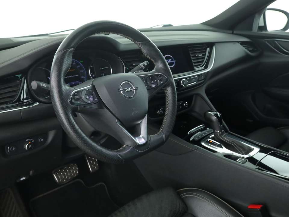 Opel Insignia - Imagem 11