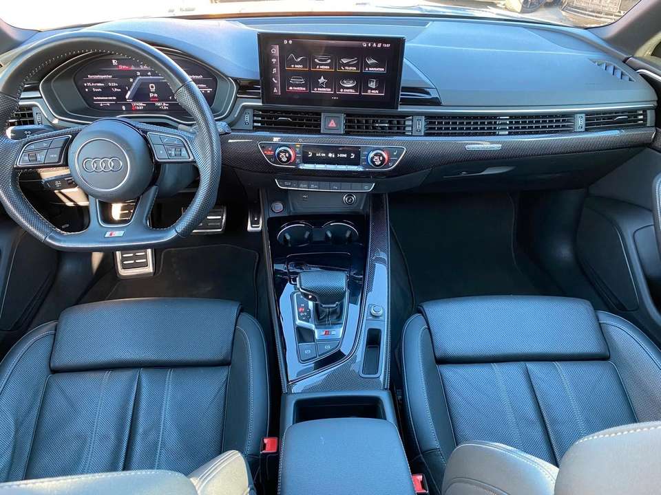 Audi S4 - Imagem 2