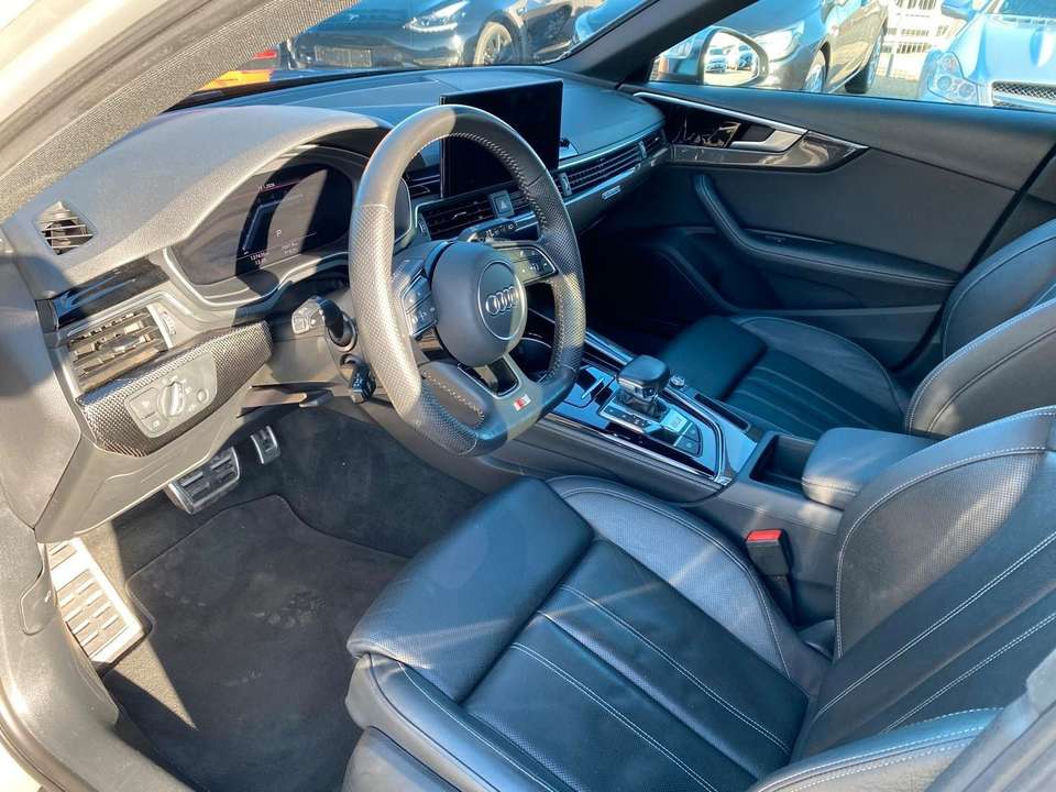 Audi S4 - Imagem 12